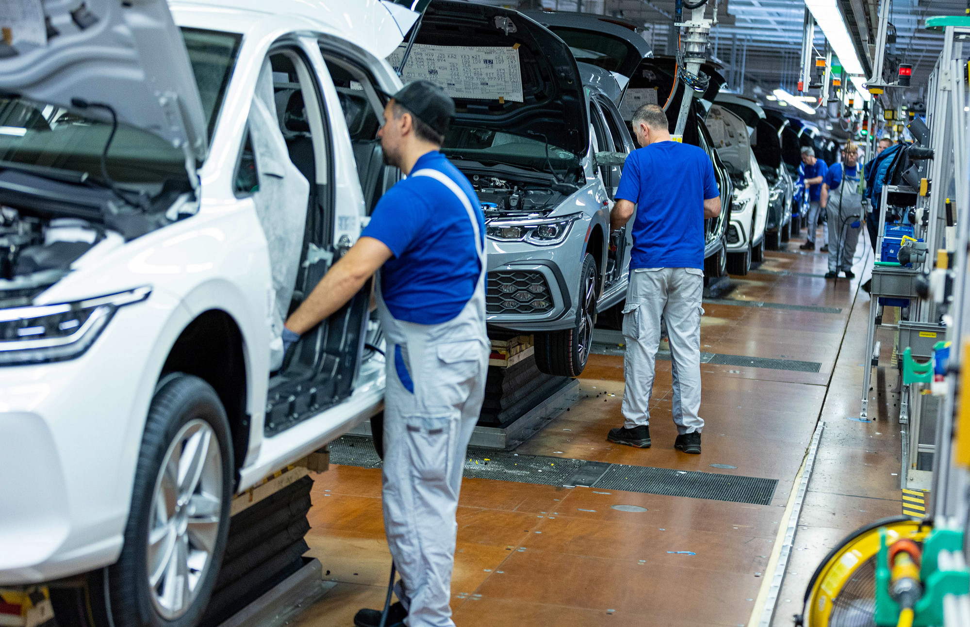 Hoće li Xi zatvoriti tvornice VW-a, BMW-a i Stellantisa?