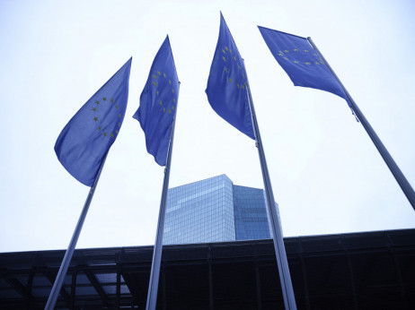 ECB će, prema anketama, zadržati kamatne stope na dva posto u sljedeće dvije godine