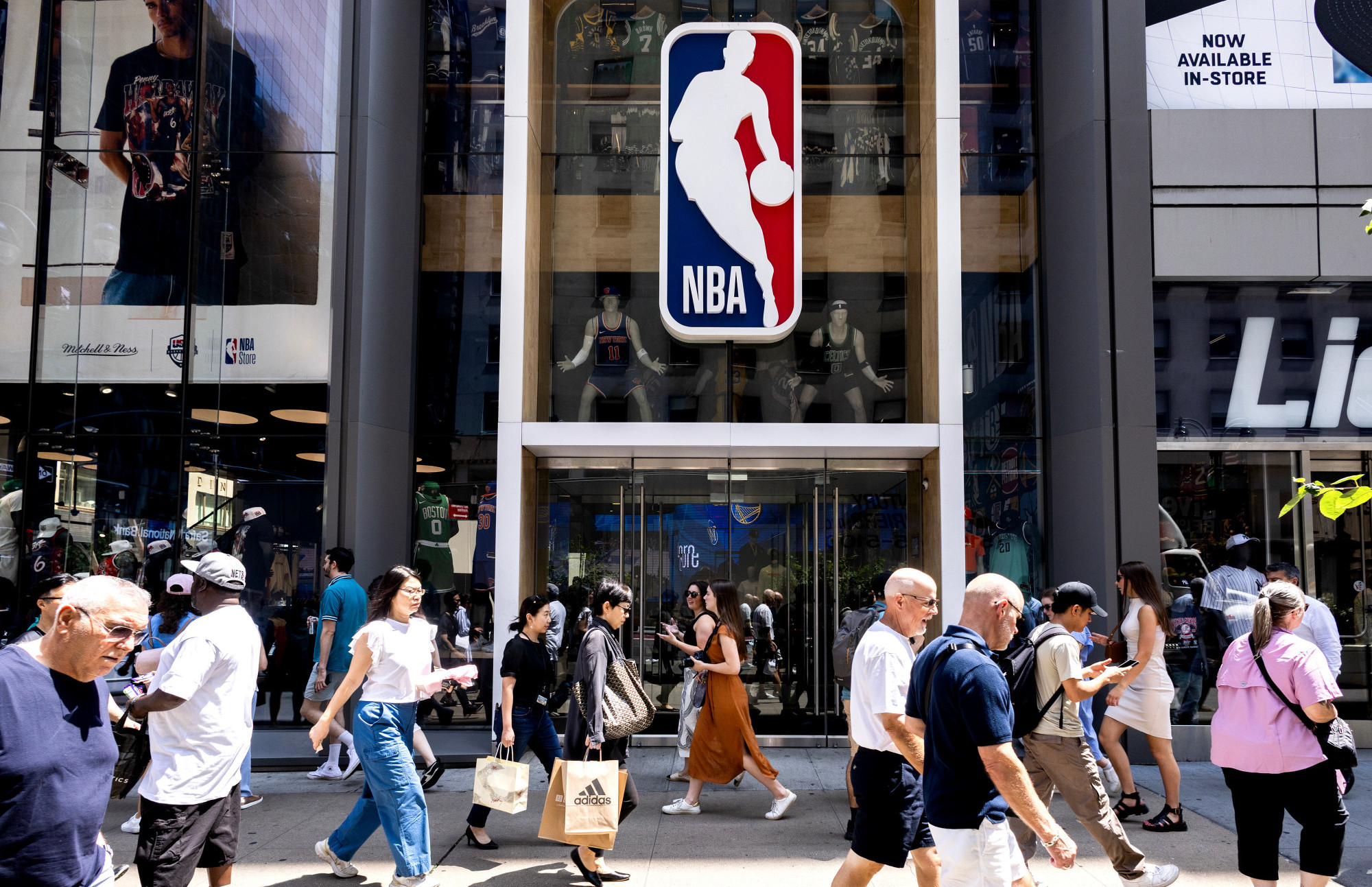 NBA ligu potresa skandal s klađenjem koji potkopava povjerenje u ligu