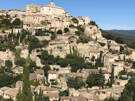 Bilješke iz Provanse: Gordes, utočište za one koji traže smisao izvan ureda