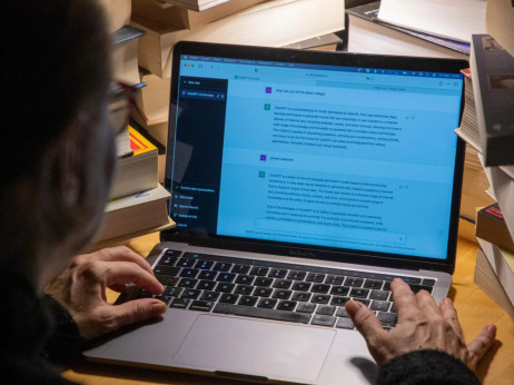 Tri godine AI manije - Kako je ChatGPT preuredio burzu