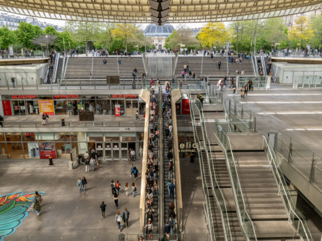 Je li gospodarstvo postalo otporno na političare?