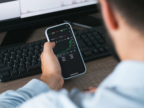 Kako ulagati u umjetnu inteligenciju u 2026. godini