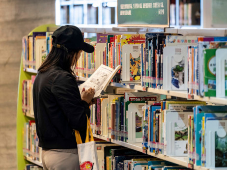 Osem knjig o svetu, v katerem živimo – in kakršen bi lahko postal