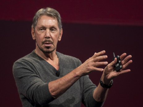 Milijarder Larry Ellison lično staje iza Paramountove ponude za Warner Bros