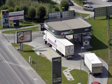 Mercator prodal 21 bencinskih servisov Maxen