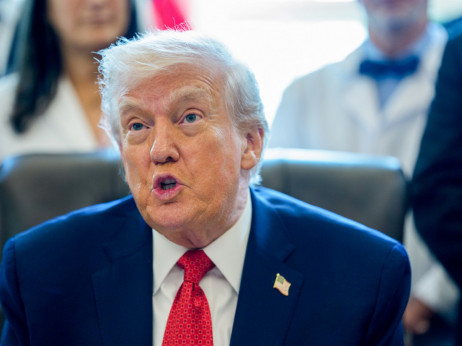 Trump zbog Grenlanda najavljuje dodatne carine nekim europskim zemljama