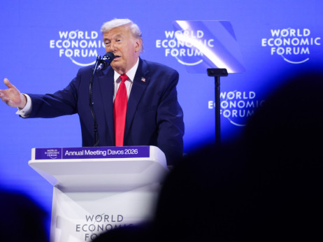 Trump u Davosu zatražio Grenland - Europi zaprijetio carinama, a NATO saveznike prozvao za nezahvalnost
