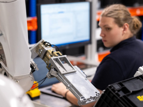 Posle izdvajanja iz Continentala, Aumovio otpušta u Srbiji