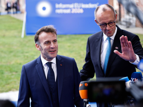 Dvije lokomotive EU-a: Macron za euroobveznice, Merz povlači kočnicu