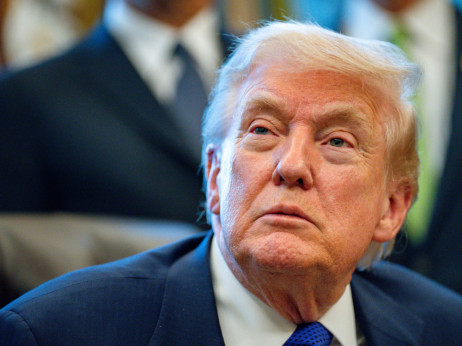 Trump uzvratio Vrhovnom sudu, uvodi globalnu carinu od 10 posto i najavljuje još veće namete