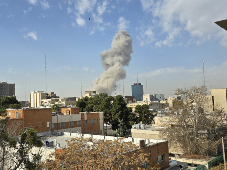 Izrael napao Iran, proglašeno izvanredno stanje