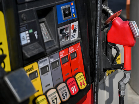 Tržišta u znaku stagflacije nakon Trumpovih najava o novim napadima