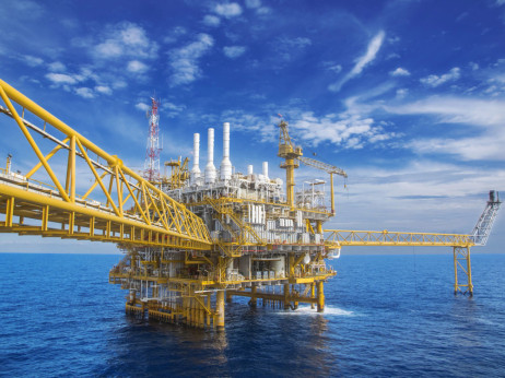 Povijesni preokret: šesti dan zaredom američka nafta jača od brenta