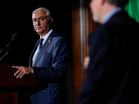 Reza Pahlavi i iranska monarhija u egzilu: lav promjene ili nostalgija?