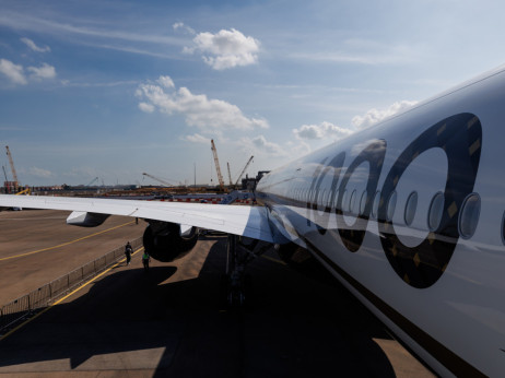 Rat i skok cijena nafte udaraju na putnike - aviokompanije već dižu cijene karata