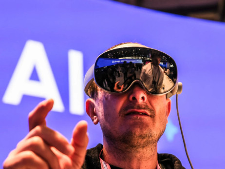 Prognoze dobiti tržišta u razvoju na rekordnim razinama dok "boom" umjetne inteligencije prkosi ratu