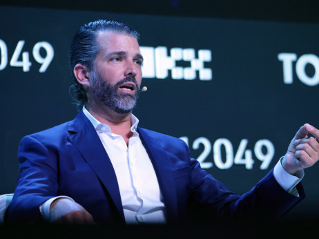 Kripto tvrtka obitelji Trump pod povećalom zbog plana o zamrzavanju tokena