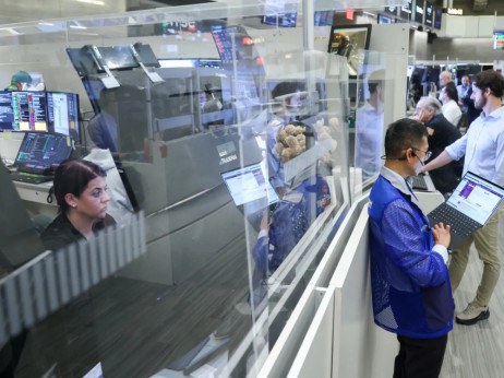 Uspon dionica potiče trgovce opcijama na pripremu za oporavak tehnološkog sektora