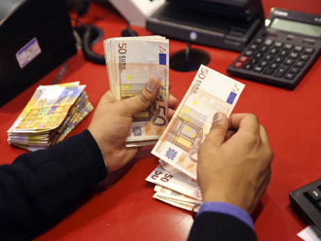 Je li uvođenje besplatnih usluga srezalo rezultate domaćih banaka?