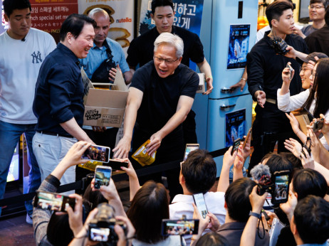 Huang iz Nvidije: 'Pad dionica umjetne inteligencije prilika je za kupnju s popustom'