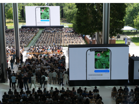 Apple odgađa Siri AI u EU-u, tvrdi da regulatori odbijaju suradnju