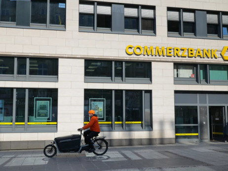 Commerzbank poručuje da je izrazio dodatnu "zabrinutost" u vezi s ponudom UniCredita
