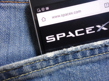 Tokenizovane akcije SpaceX-a stižu u Srbiju - šta treba znati o tome?