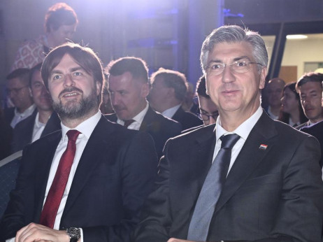 Država kroz najnovije izdanje 'narodnih' trezorskih zapisa prikupila više od plana