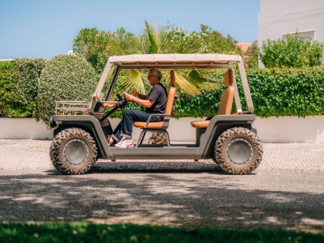 Nova luksuzna mobilnost - autići za golf više nikada neće biti isti!