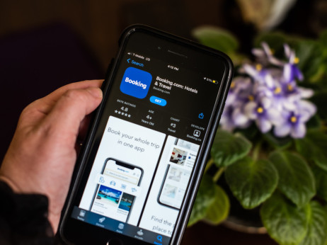CERT opet upozorava na prijevare povezane s rezervacijama smještaja na platformi Booking.com