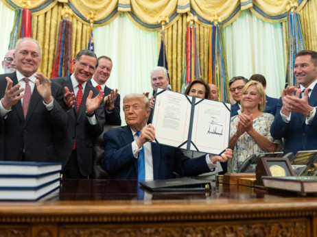 Američko ministarstvo financija predstavilo novčanicu s Trumpovim potpisom