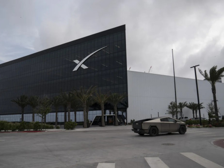 SpaceX na 100 dolara značio bi nultu vrijednost umjetne inteligencije, tvrde iz Morgan Stanleyja