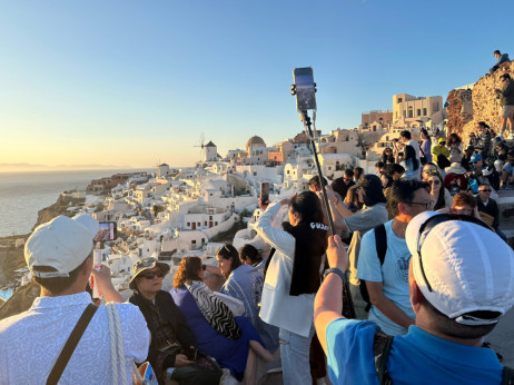 Selfie turizam: zašto bi vas fotografiranje na putovanju moglo skupo stajati?