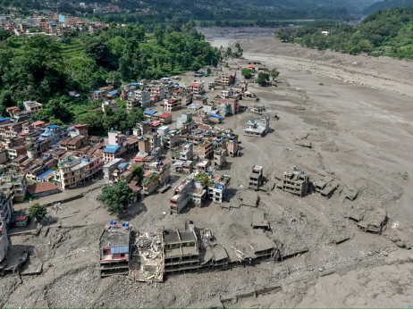 Što je izazvalo smrtonosnu bujičnu poplavu u Nepalu? Evo što znamo