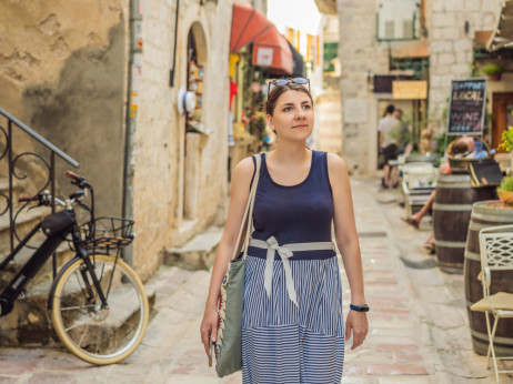 Po sledeh prednikov: kako iskanje korenin postaja milijardni turistični posel