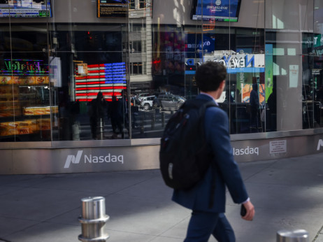 S&P 500 prekinuo najdulji mirni niz od 2020. godine, AI dionice tonu