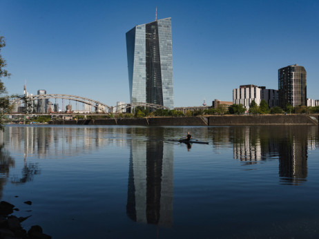 ECB spreman za još jedno dizanje kamatnih stopa u prosincu