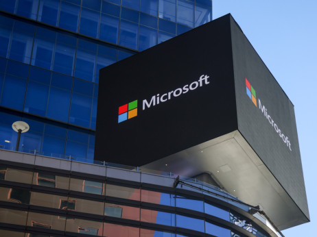 Microsoftovi prihodi od clouda rastu, ulaganja u umjetnu inteligenciju se isplaćuju